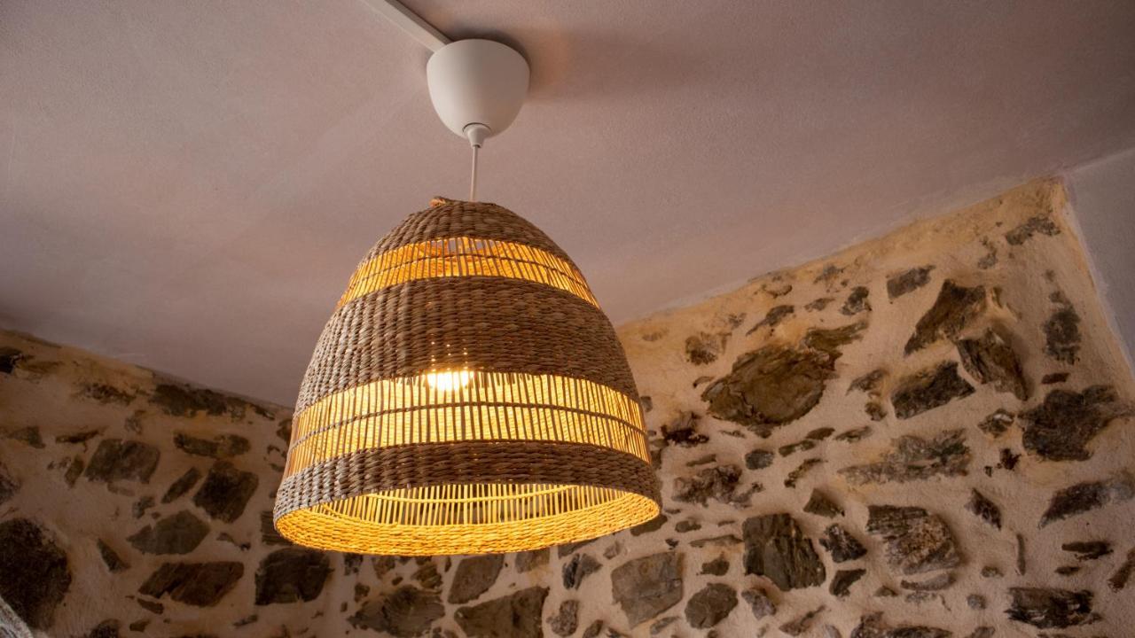 Petrino Paradosiako Kerames Buitenkant foto